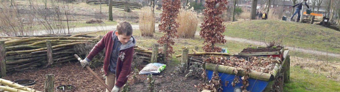 Geslaagde NLdoet in Park de Bleijke Geslaagde NLdoet in Park de Bleijke
